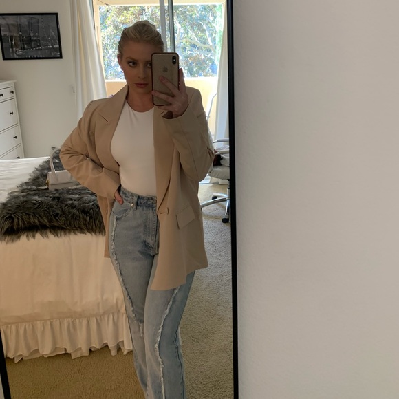 Meet your Posher, Andrea - Picture 9 of 14